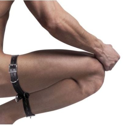 Menottes pour Cuisses Kneeling Cuffs noires pas cher